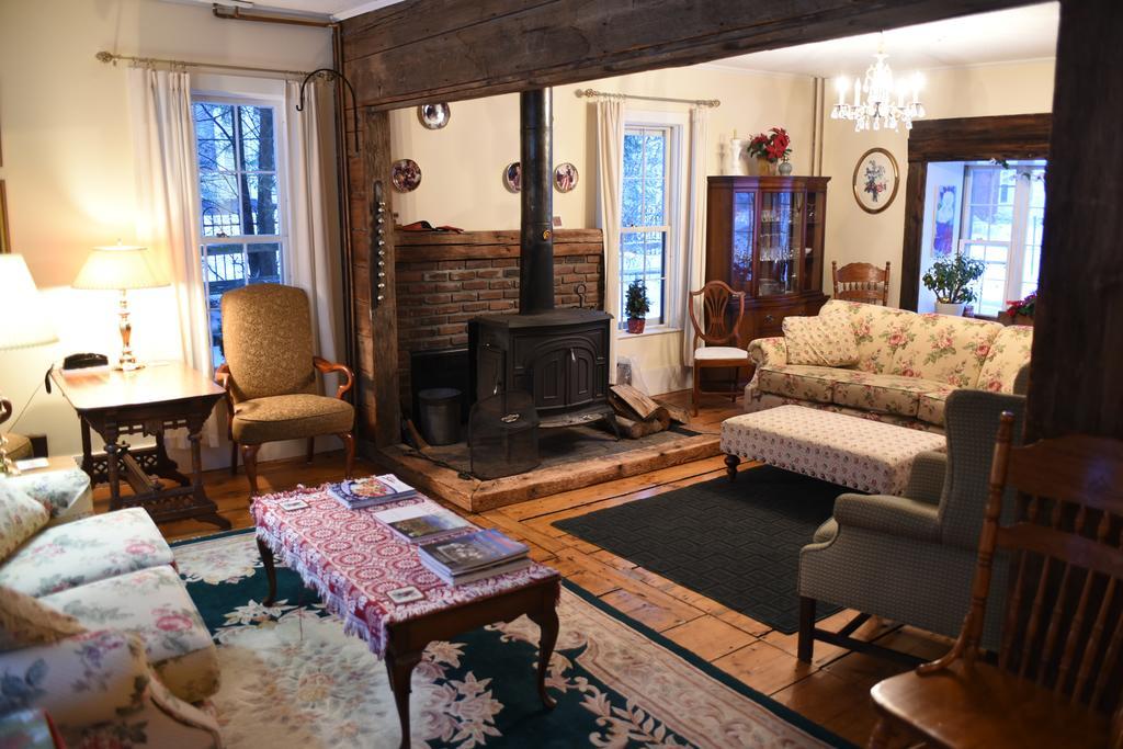 1860 House Inn And Rental Home Essex Δωμάτιο φωτογραφία